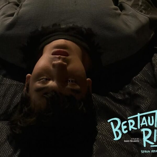 Review Film “Bertaut Rindu”: Ketika Estetika Luka Tidak Diiringi Keberanian…